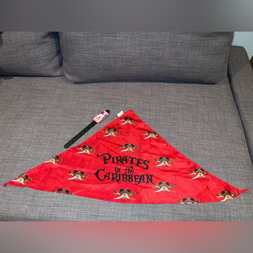 Red Pirates of the Caribbean Bandana